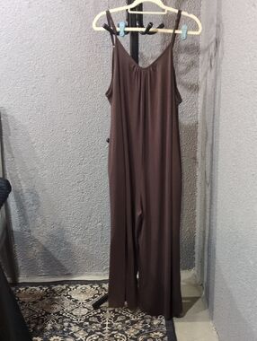 Brown Sleeveless Cotton Jumpsuit With Pockets